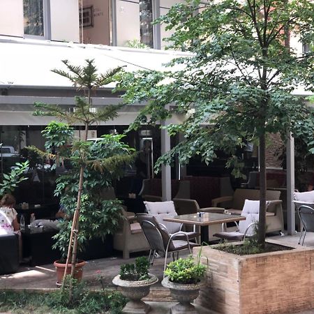 Hotel Piemonte Tirana Bagian luar foto