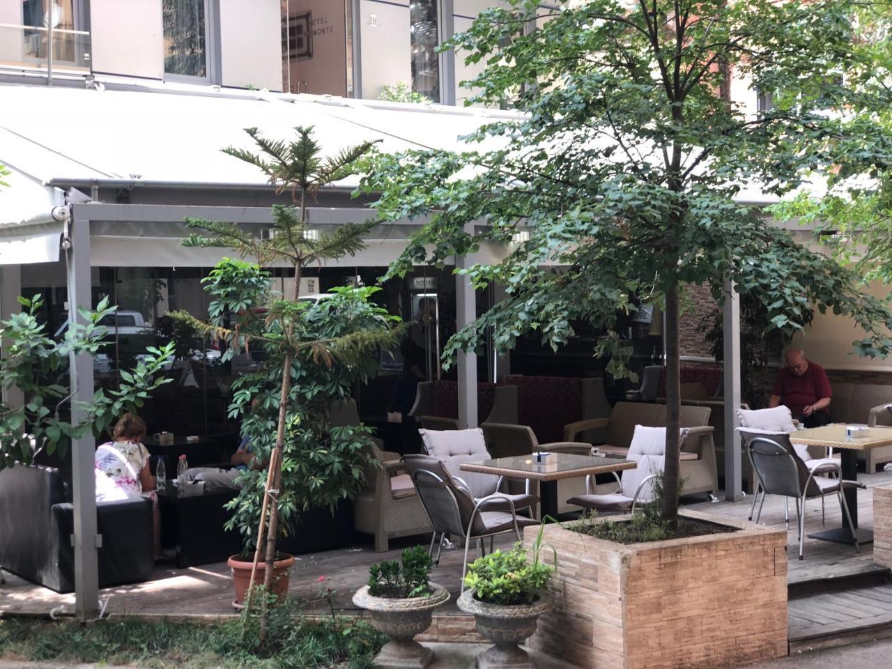 Hotel Piemonte Tirana Bagian luar foto