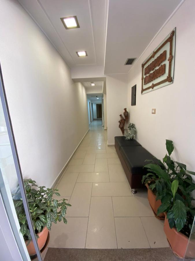 Hotel Piemonte Tirana Bagian luar foto